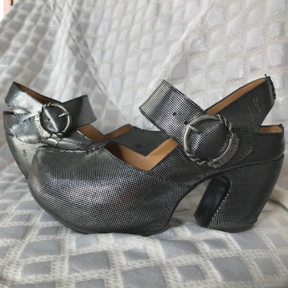 Fluevog Shoes - Silver Generator Style